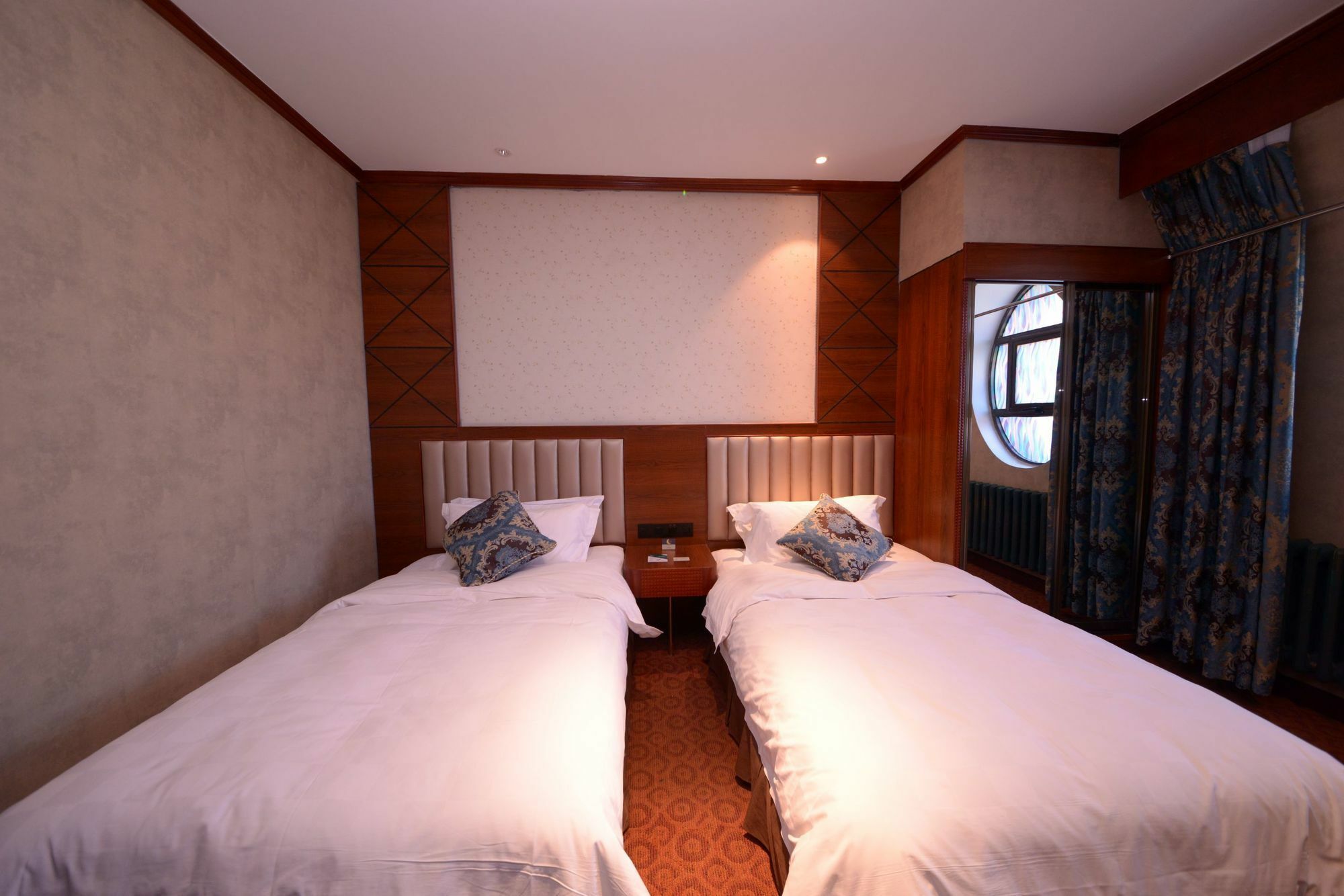 Harbin Bremen Train Station Hotel Exterior foto